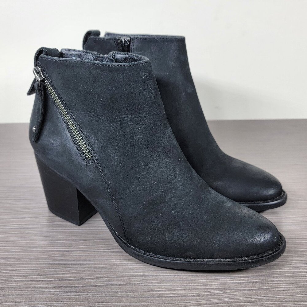 Blondo Nivada Waterproof Side Zip Bootie, Black Leather, Womens Size 7 M